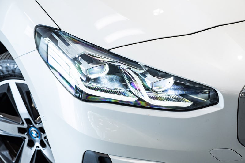 2025 BMW 2 Series 225e xDrive image 3