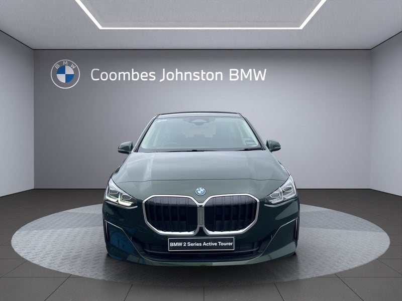 2025 BMW 225xe xDrive image 2
