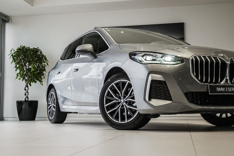 2025 BMW 225xe xDrive Active Tourer PHEV image 2