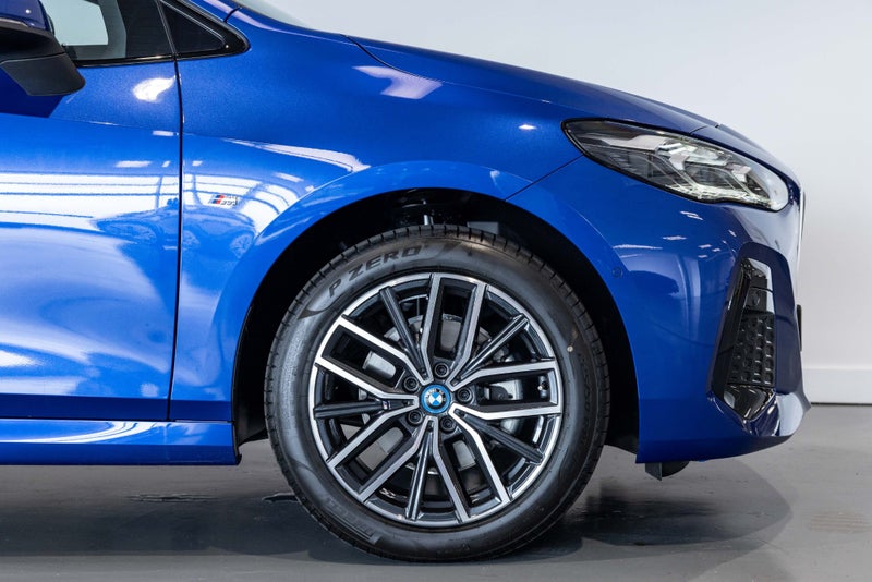 2025 BMW 225xe Xdrive Active Tourier image 5