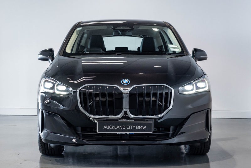 2025 BMW 225xe Xdrive Active Tourier image 2