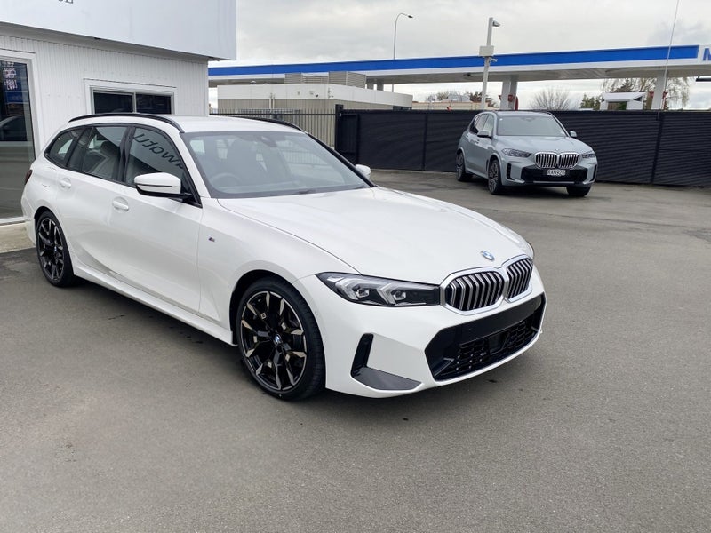 2025 BMW 320d X Drive Touring - image 3