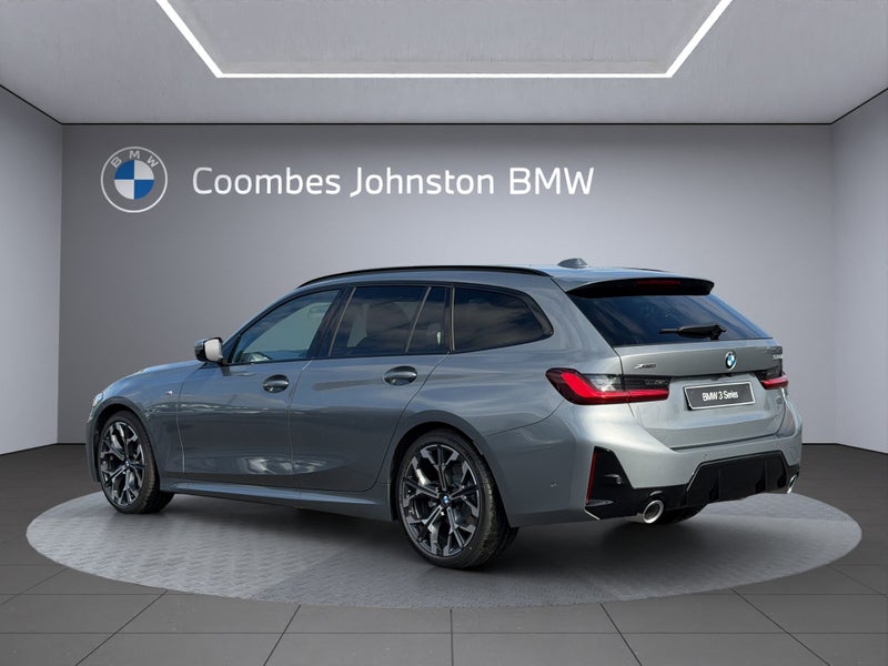 2025 BMW 320D xDrive Touring image 4