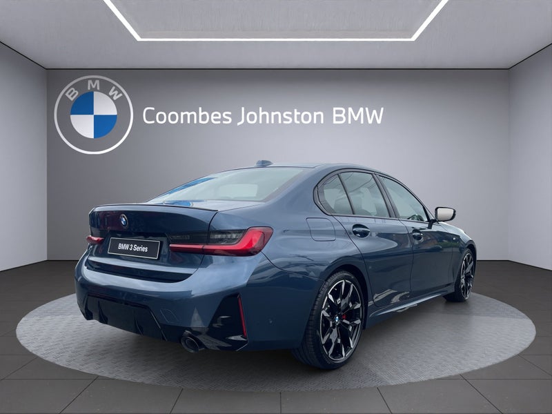 2025 BMW 320i M-Sport image 5