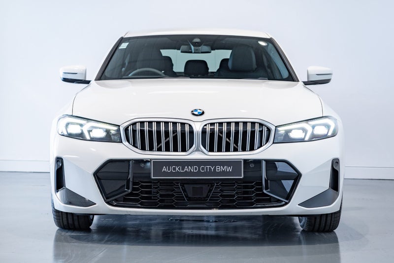 2025 BMW 320i MSport Sedan image 2