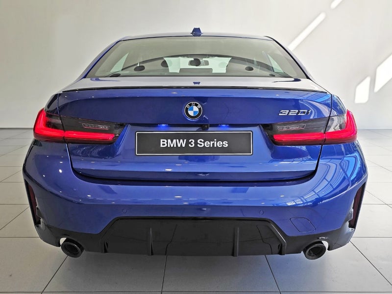 2025 BMW 320i Sedan M Sport Pro - Enhancement P... image 5