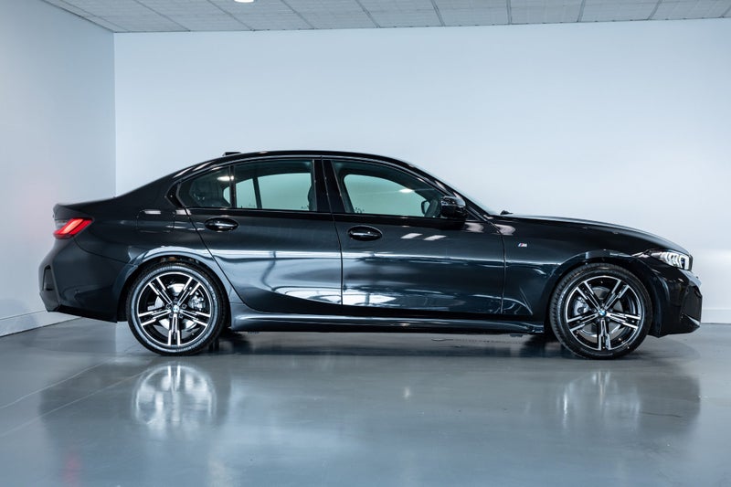 2025 BMW 320i Sedan - New Generation Model. image 5