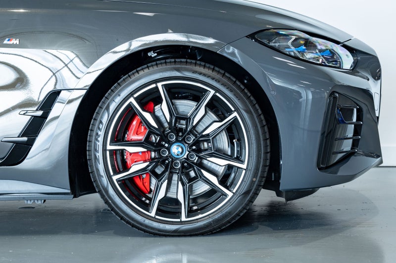 2025 BMW i4 M50 M Performance + Comfort image 5