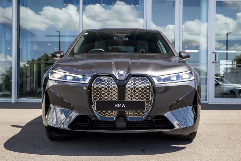 2025 BMW iX iX xDrive50 image 2
