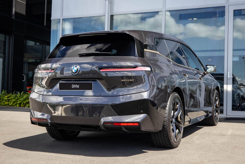 2025 BMW iX iX xDrive50 image 5