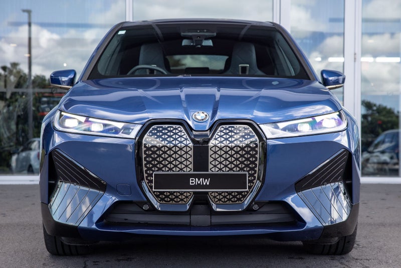 2025 BMW iX iX xDrive50 image 2