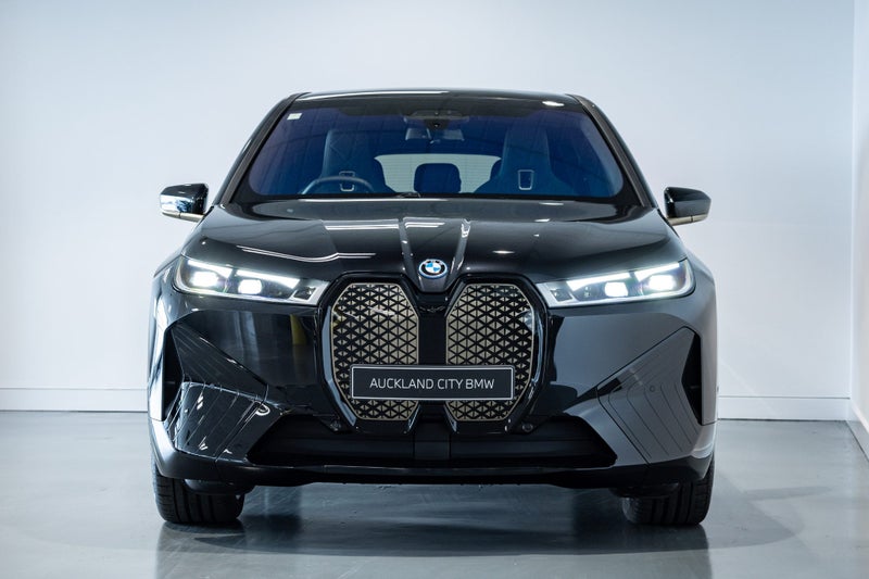 2025 BMW iX xDrive M60 - BMW's Flagship EV. image 2