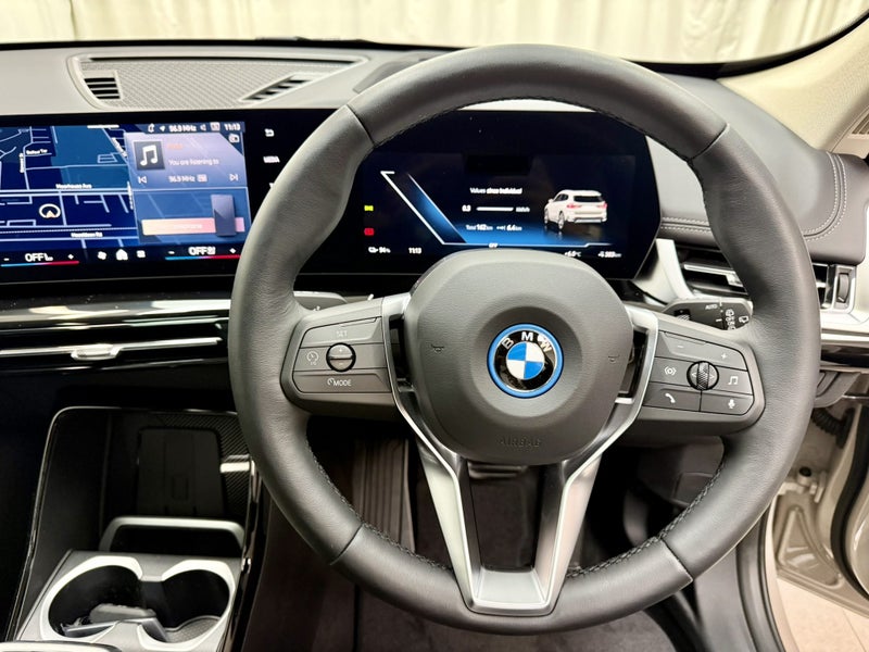 2025 BMW iX1 BMW iX1 xDrive30 image 5