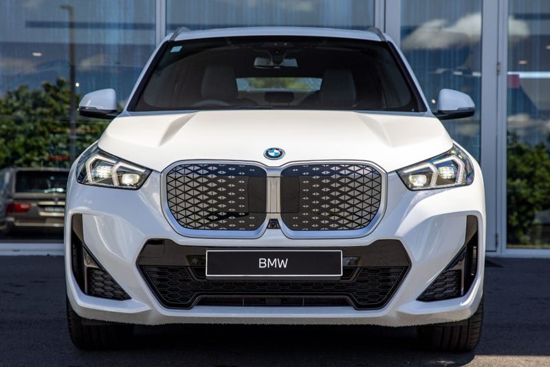 2025 BMW iX1 xDrive30 image 2