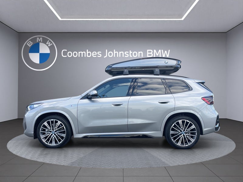 2025 BMW iX1 Xdrive30 M-Sport image 3