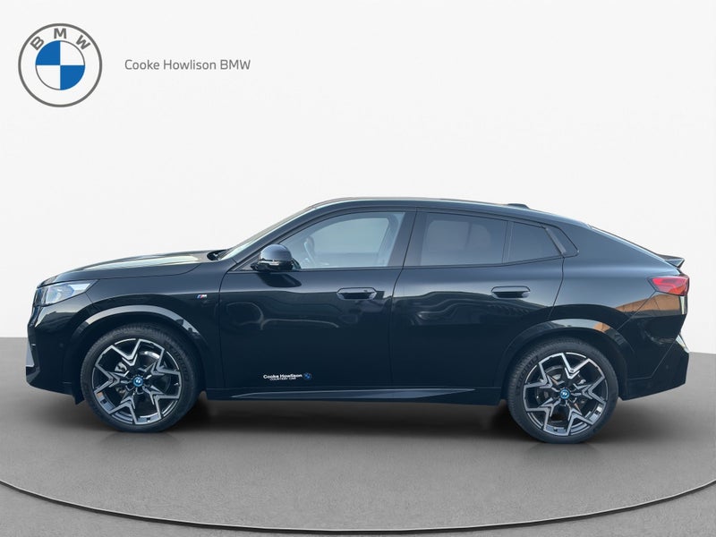 2025 BMW iX2 eDrive20 M Sport image 4