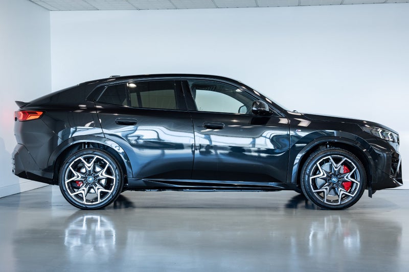 2025 BMW iX2 eDrive20 with Innovations Package... image 5