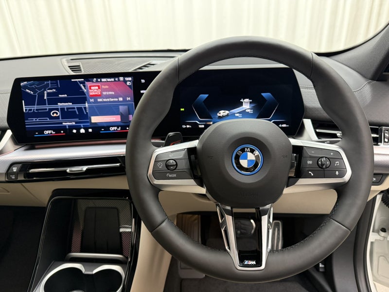 2025 BMW iX2 iX2 eDrive20 image 5