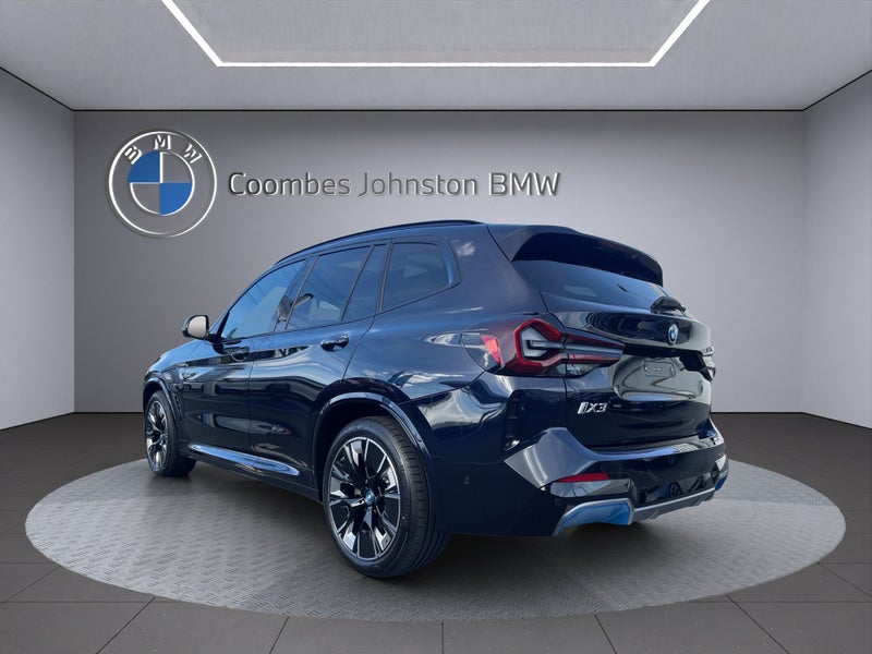 2025 BMW iX3 M Sport Impressive image 4