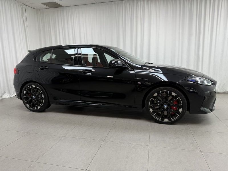 2025 BMW M135i M135i xDrive Hatch image 2