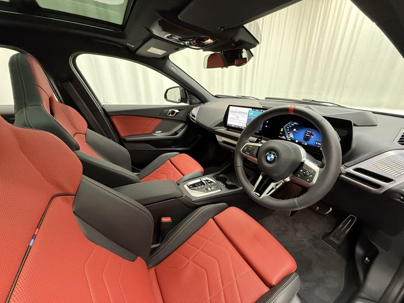2025 BMW M135i M135i xDrive Hatch image 4