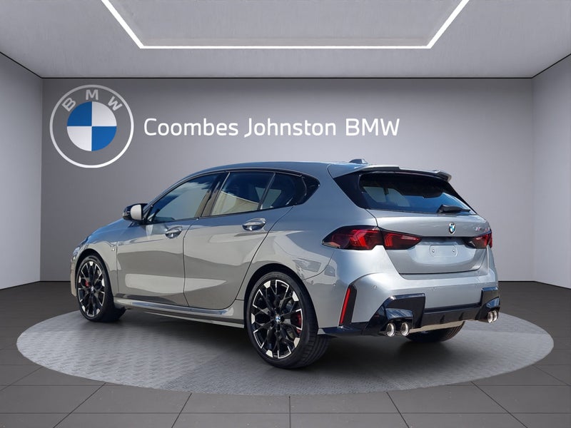 2025 BMW M135i Xdrive image 4