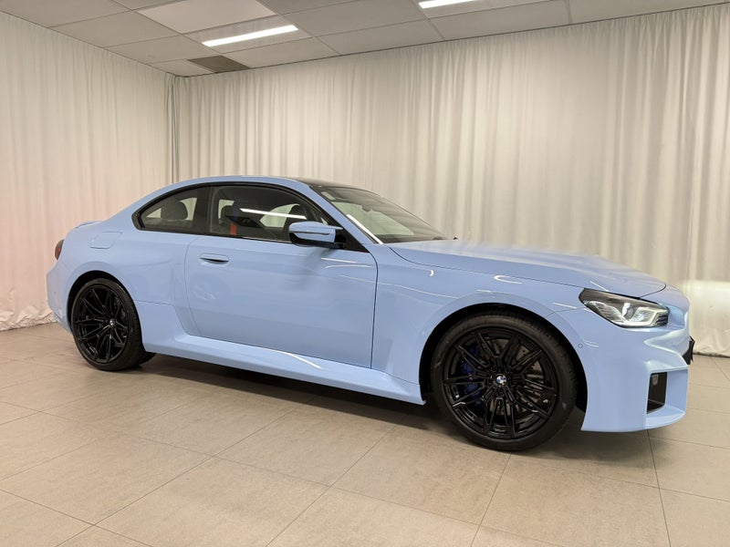 2025 BMW M2 M2 Coupe image 2