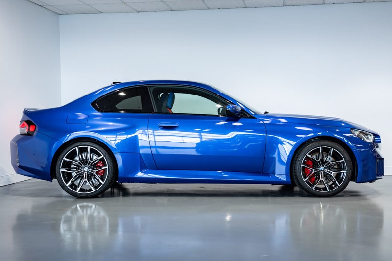2025 BMW M2 M2 Lci with M-Alcantara steering wheel image 5