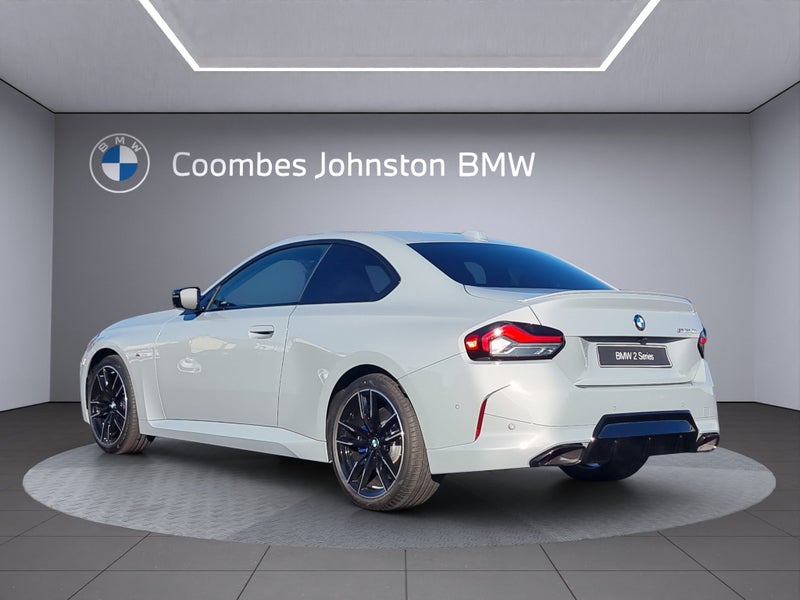 2025 BMW M240i Xdrive image 4