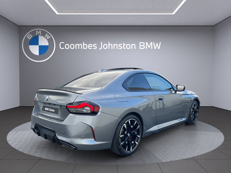 2025 BMW M240i xDrive image 5