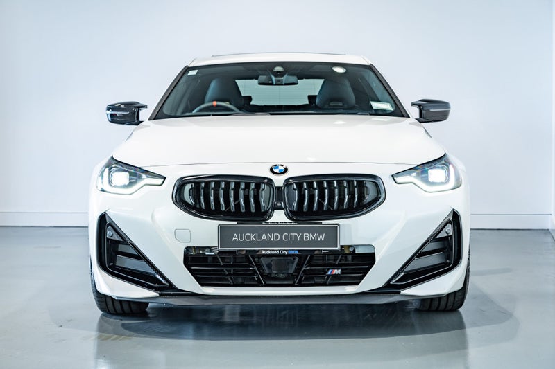2025 BMW M240i Xdrive image 2