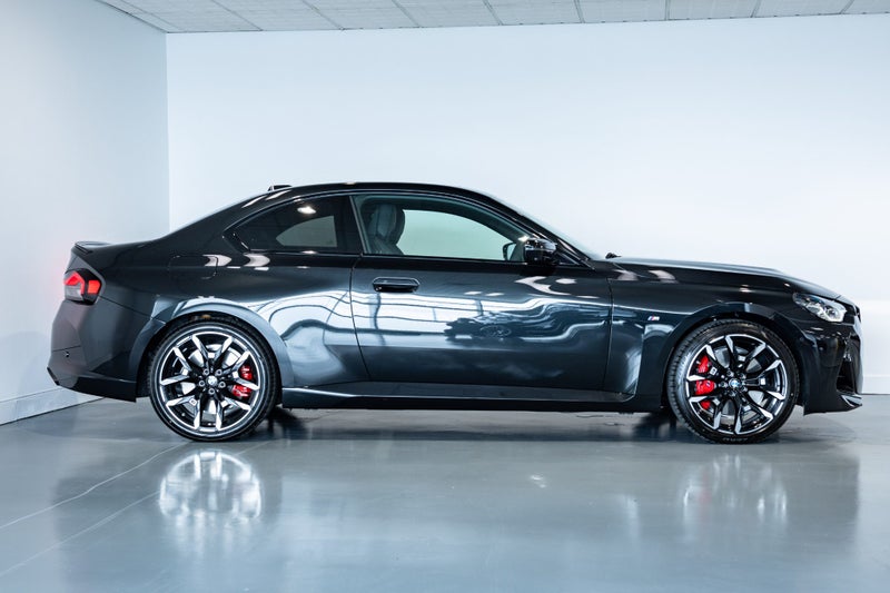 2025 BMW M240i xDrive - New Generation Model image 5