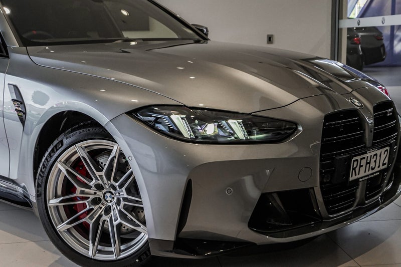 2025 BMW M3 Competition M xDrive Touring image 3