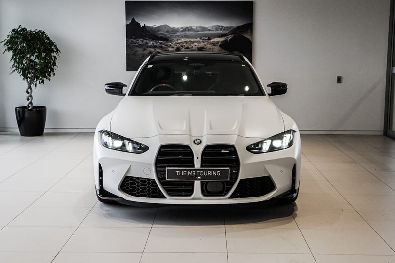 2025 BMW M3 Competition M xDrive Touring image 4