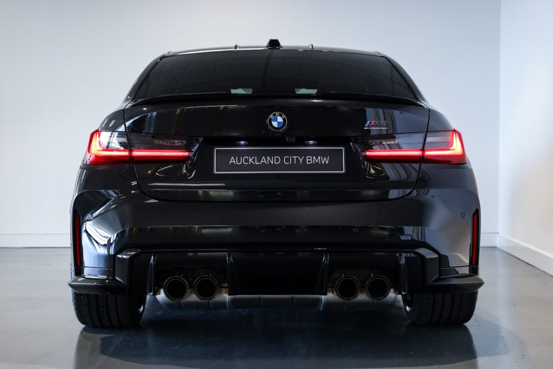 2025 BMW M3 Competition xDrive image 5
