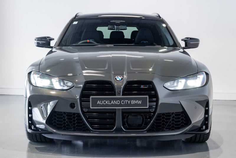 2025 BMW M3 Competition xDrive Touring image 2