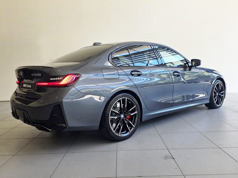 2025 BMW M340i 50 Jahre Edition image 4