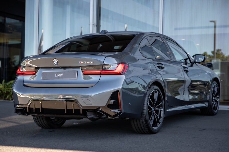 2025 BMW M340i 50th Anniversary Jahre Edition image 4
