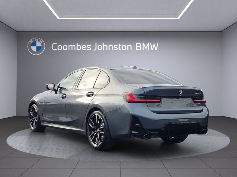 2025 BMW M340i xDrive 50 Jahre Edition image 4