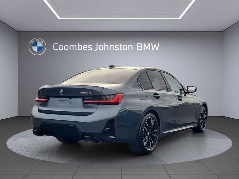 2025 BMW M340i xDrive 50 Jahre Edition image 5