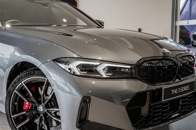 2025 BMW M340i xDrive Sedan image 3