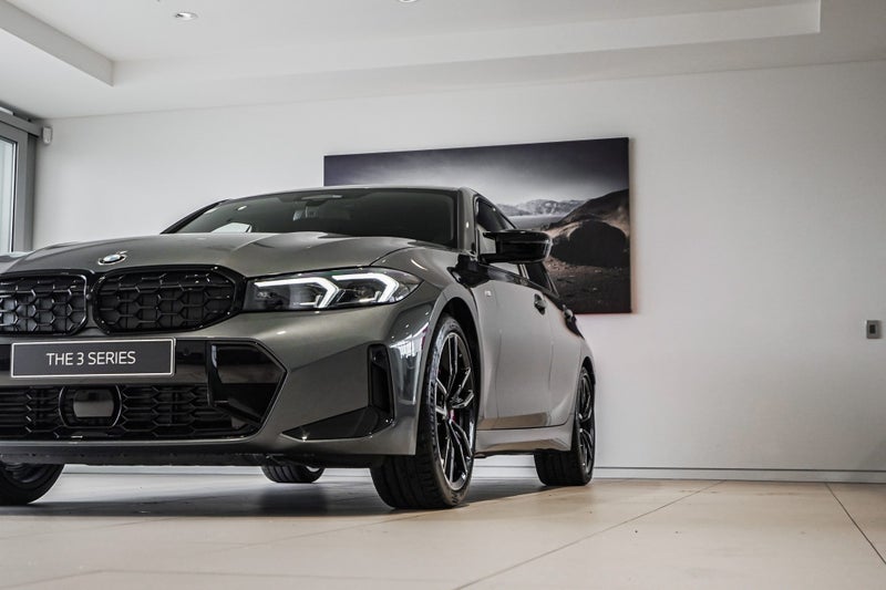 2025 BMW M340i xDrive Sedan image 5