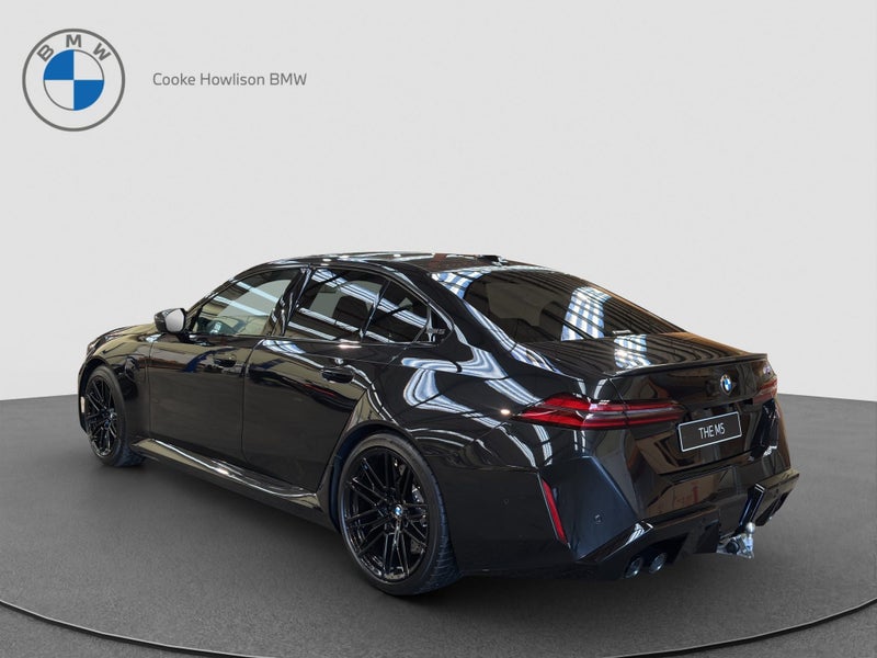 2025 BMW M5 PHEV image 4