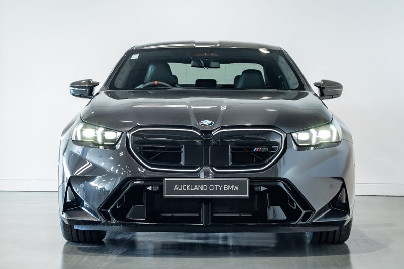 2025 BMW M5 Sedan image 2