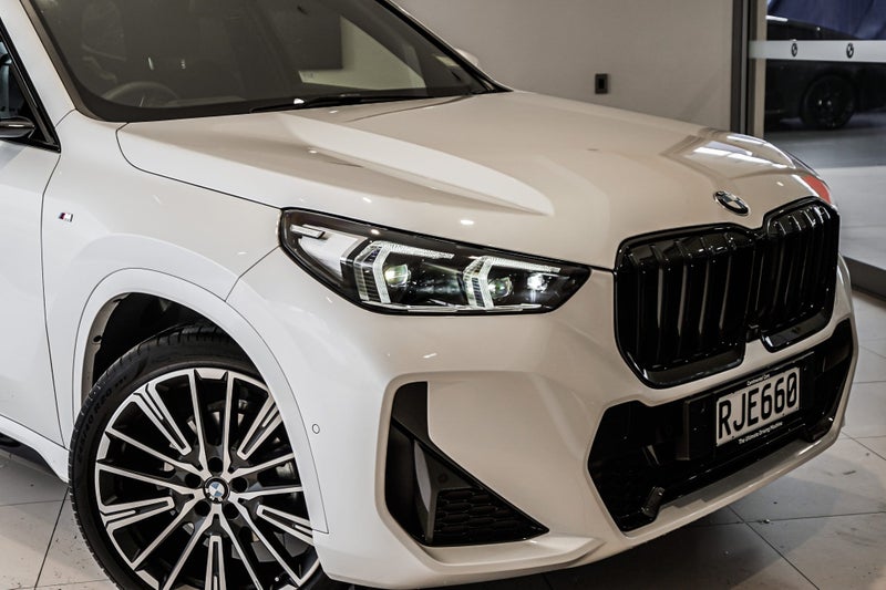 2025 BMW X1 Sdrive 18i | M Sport Package image 3