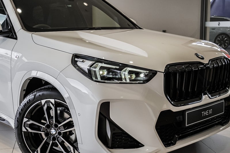 2025 BMW X1 sDrive18i image 3