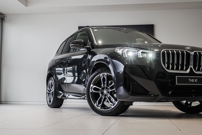 2025 BMW X1 sDrive18i image 2