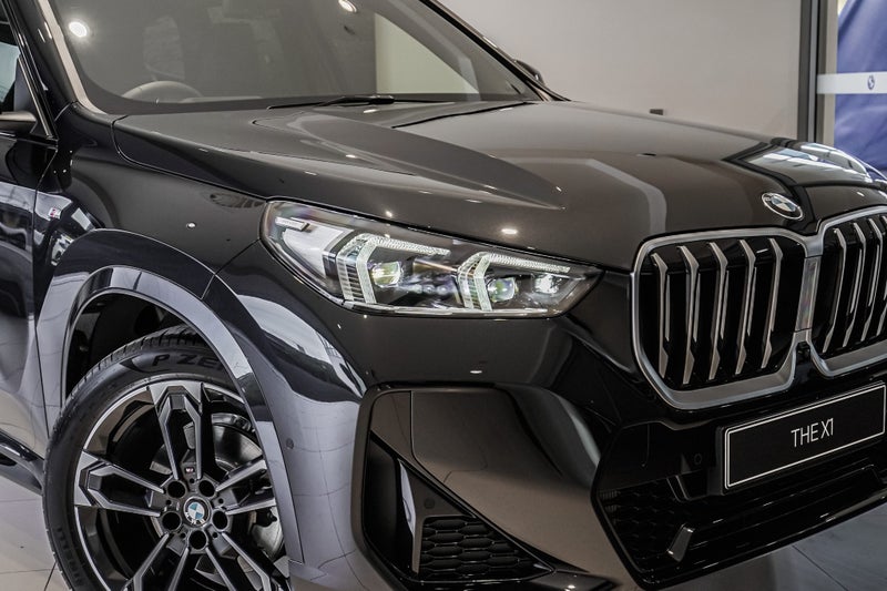 2025 BMW X1 sDrive18i image 3