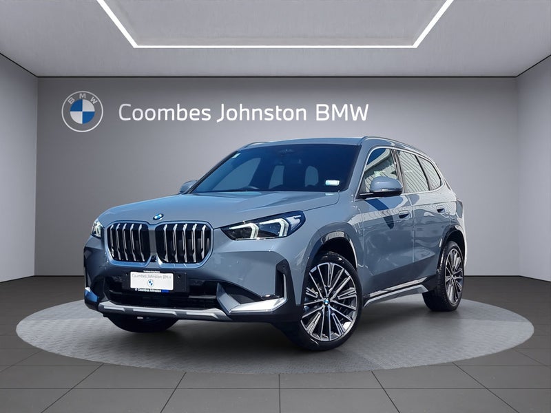 2025 BMW X1 sDrive18i image 1