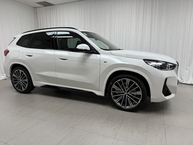 2025 BMW X1 sDrive18i + M Sport + Innovations image 2